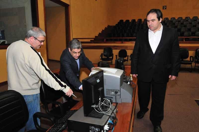 Ocupa&ccedil;&atilde;o durou quase oito dias e foram constatados danos na Casa