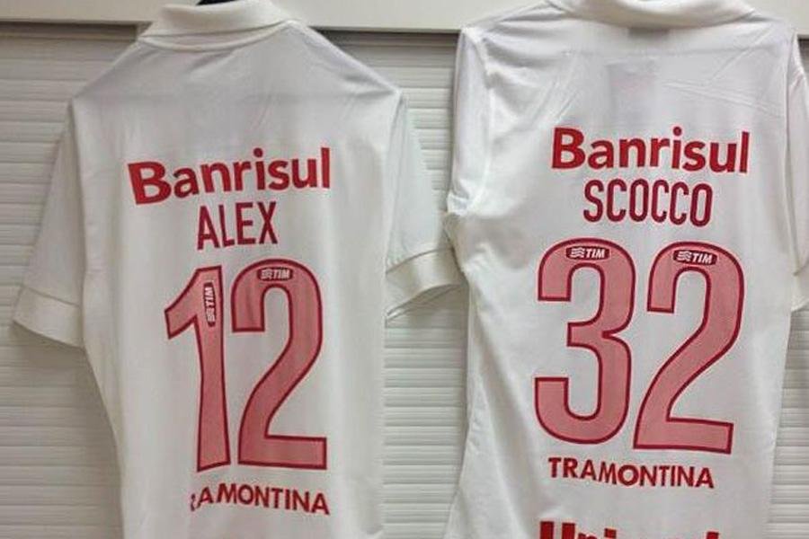Inter divulga camisa com n&uacute;meros de Alex e Scocco  