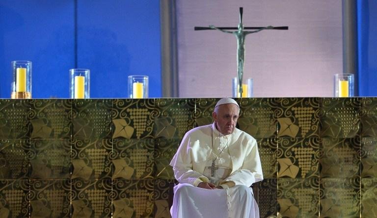 Papa Francisco participa da vig&iacute;lia com peregrinos no Rio