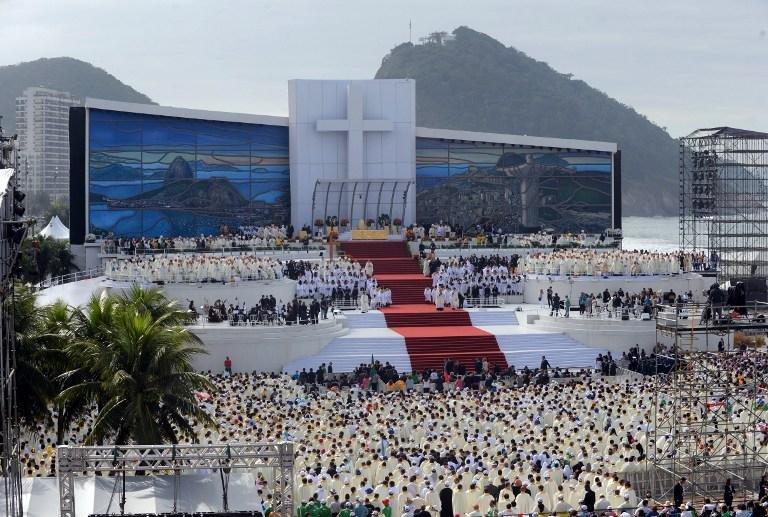 Expectativa &eacute; que missa re&uacute;na 3 milh&otilde;es de pessoas em Copacabana