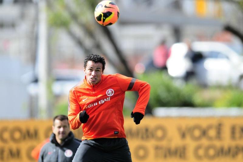 Jornal ingl&ecirc;s sugere Dami&atilde;o para substituir Su&aacute;rez no Liverpool 