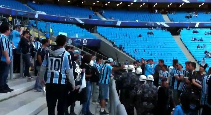 V&iacute;deo mostra in&iacute;cio do confronto entre Geral do Gr&ecirc;mio e BM 