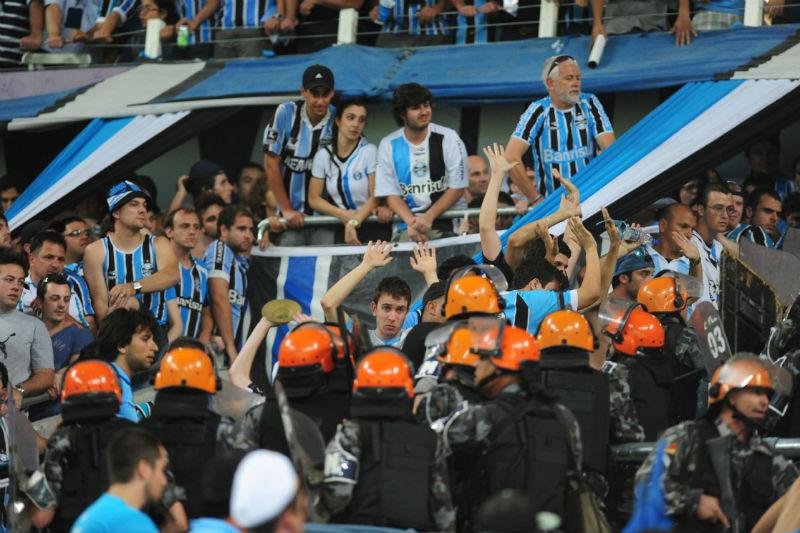 Confronto na Arena provoca debate sobre presen&ccedil;a da BM nos est&aacute;dios