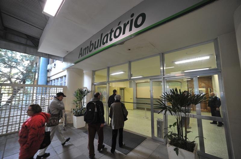 Pelo menos metade das consultas foram adiadas com a paralisa&ccedil;&atilde;o dos m&eacute;dicos
