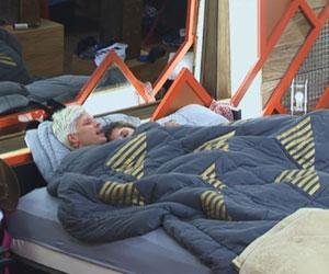 Casal dormiu junto na Fazenda