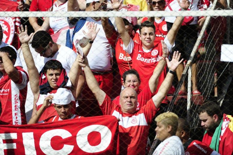 &Ocirc;nibus com torcedores do Inter partir&atilde;o para Arena de dois pontos da Capital 