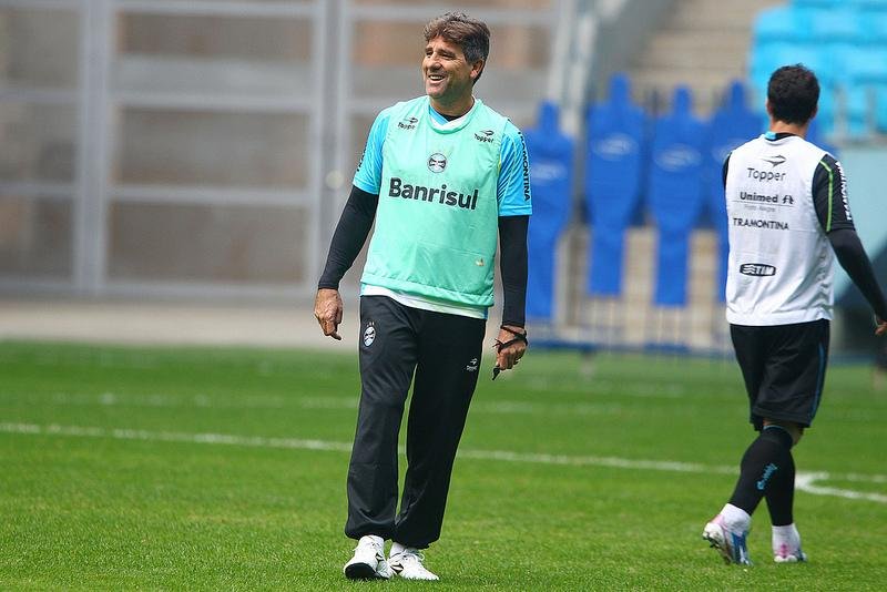 Renato disse que j&aacute; tem time do Gr&ecirc;mio na cabe&ccedil;a