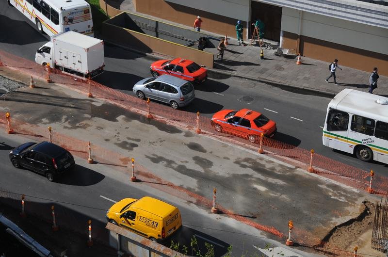 Um dos trechos que sofre interven&ccedil;&atilde;o fica na avenida Julio de Castilhos
