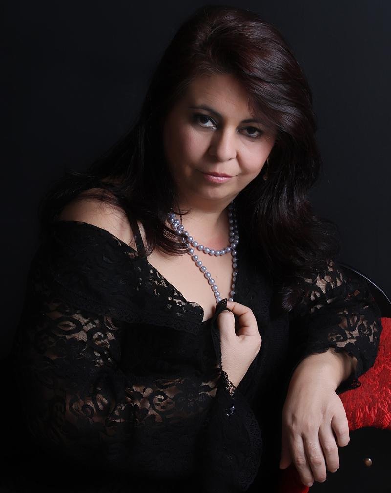 Mezzo-soprano Rosimari Oliveira se apresenta na Catedral metropolitana de Porto Alegre