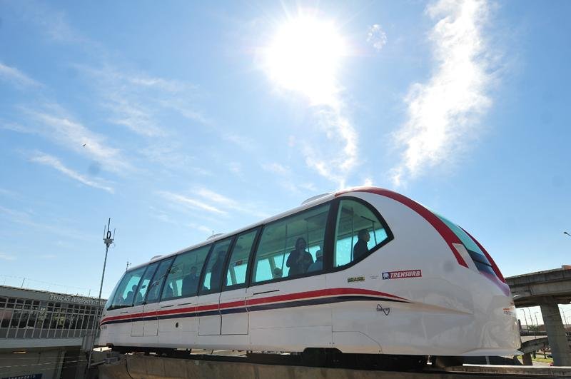 Aerom&oacute;vel funcionou pela primeira vez em dia &uacute;til