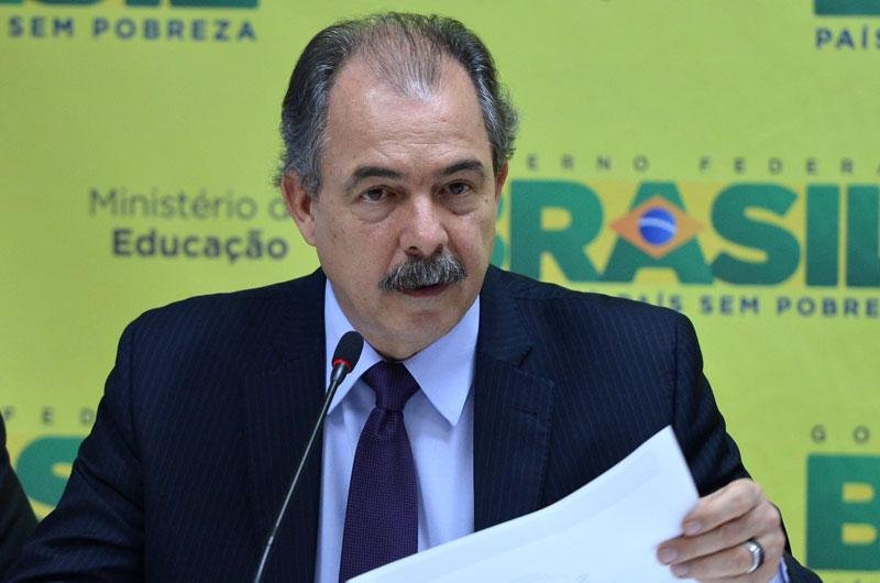 N&uacute;mero de matr&iacute;culas corresponde a 43% da meta do MEC