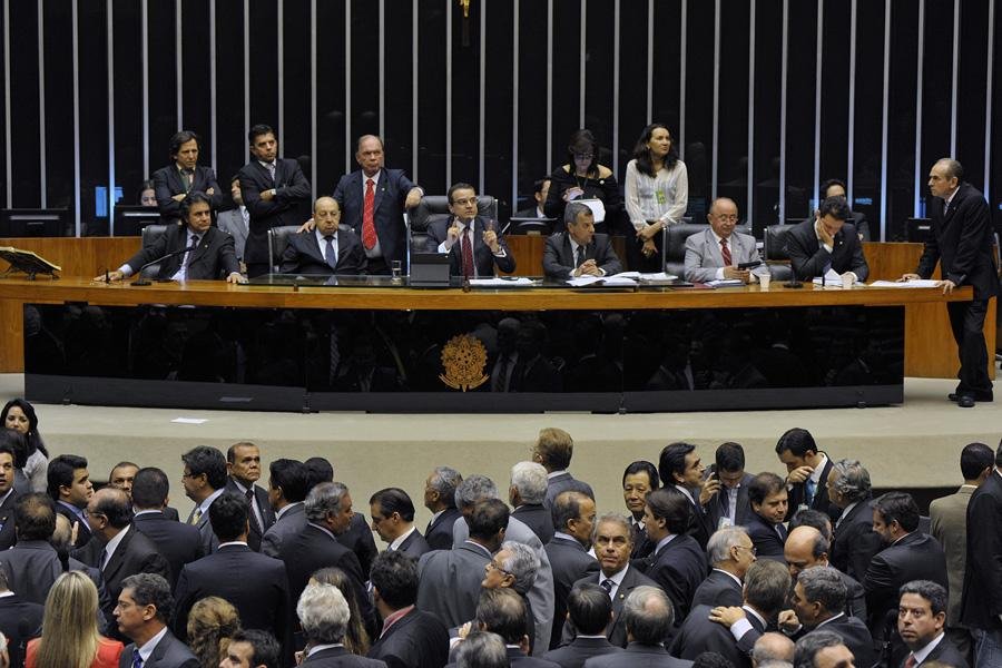 C&acirc;mara aprova texto original do Or&ccedil;amento Impositivo