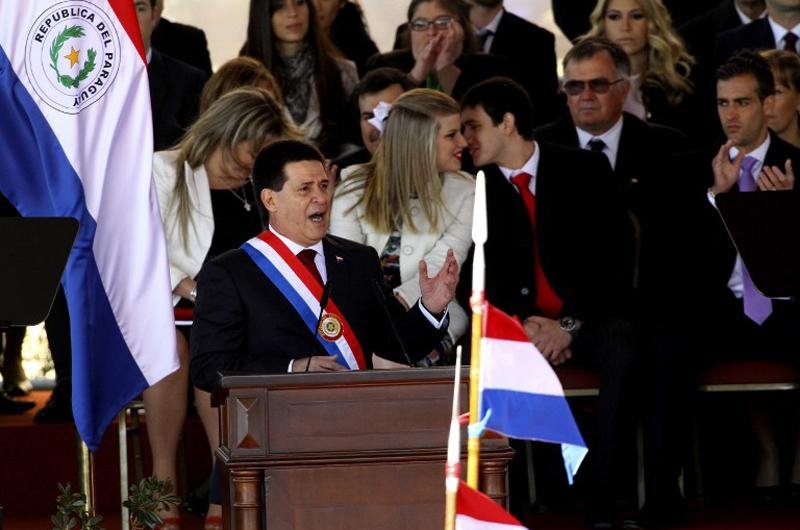 Cartes assumiu presid&ecirc;ncia do Paraguai