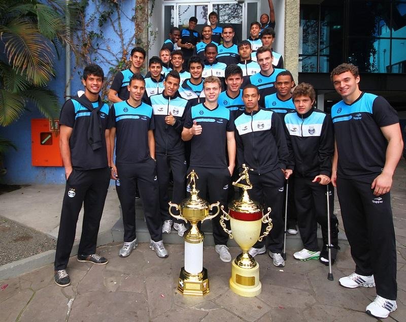 Gr&ecirc;mio estreia hoje na Ta&ccedil;a BH e busca tricampeonato 