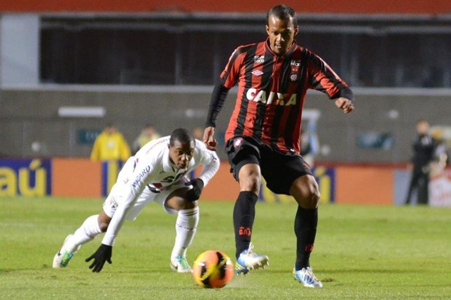 Tricolor come&ccedil;a bem em casa, mas cede o 1 a 1 e n&atilde;o consegue reagir