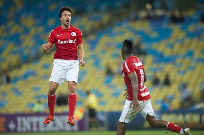 Scocco deve seguir no time titular ap&oacute;s gols contra Botafogo