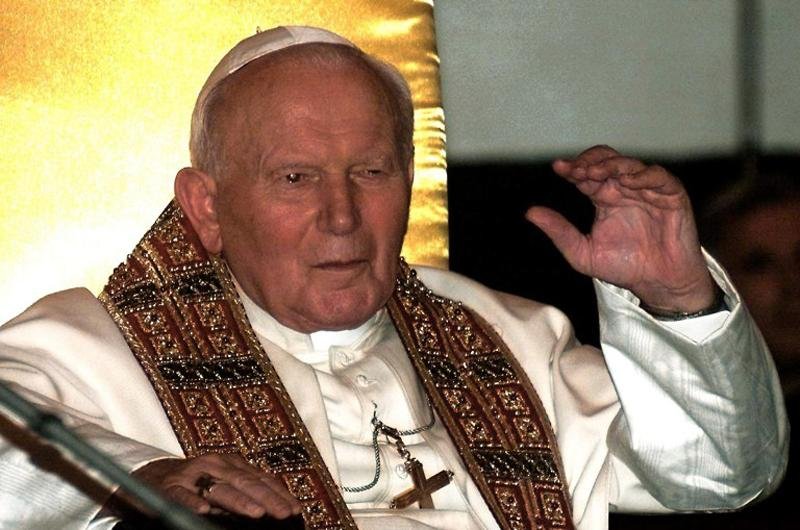 Jo&atilde;o XXIII e Jo&atilde;o Paulo II devem ser canonizados s&oacute; em 2014