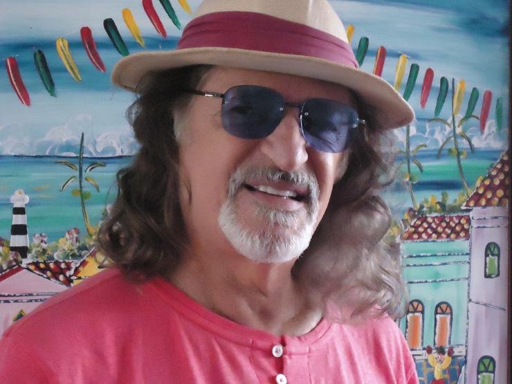 Alceu Valen&ccedil;a far&aacute; dois shows ac&uacute;sticos no Estado