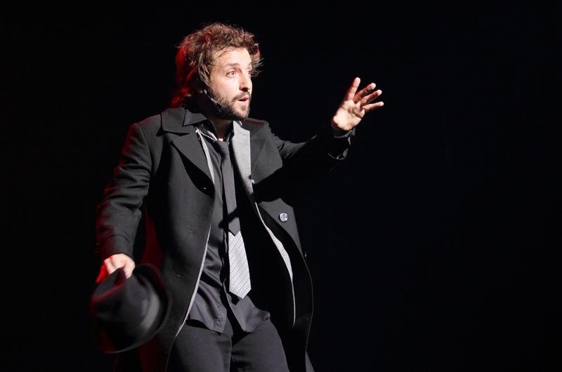 &acute;Uma Noite na Lua&acute; traz Greg&oacute;rio Duvivier ao Theatro S&atilde;o Pedro