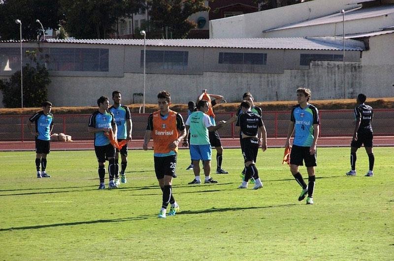 Gr&ecirc;mio treinou em Bras&iacute;lia e t&eacute;cnico indicou manuten&ccedil;&atilde;o do esquema para este s&aacute;bado