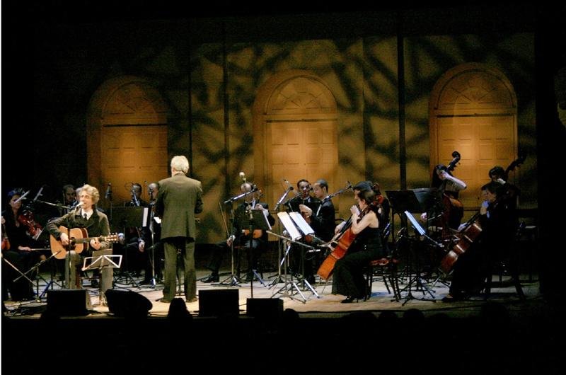 Vitor Ramil participa de concerto popular em Porto Alegre