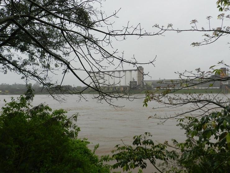 N&iacute;vel do Rio Taquari sobe em m&eacute;dia 35 cm por hora