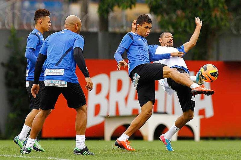 Santos enfrenta o Gr&ecirc;mio nesta quarta pelas oitavas da Copa do Brasil