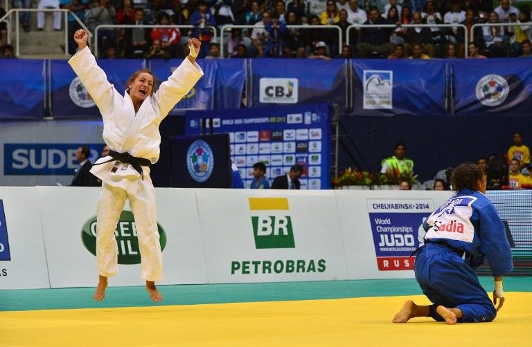 Brasileira perdeu para a Majlinda Kelmendi, do Kosovo
