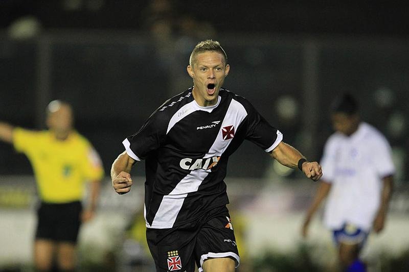 Marlone marcou gol e fez grande partida em S&atilde;o Janu&aacute;rio