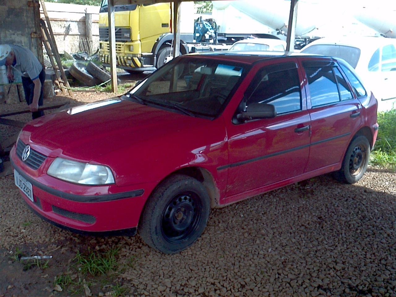 PRF localiza carro que pode ter sido usado em roubo a banco
