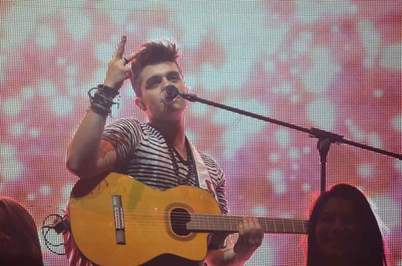 Luan Santana se apresenta no Arena Pop PoA