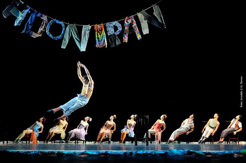 &acute;Mem&oacute;ria e Adoniran&acute;&eacute; o espet&aacute;culo que o Ballet Stagium apresenta no Teatro do Bourbon Country