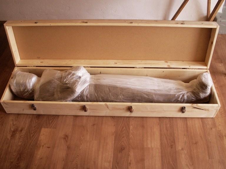 M&uacute;mia foi encontrado pelo menino no s&oacute;t&atilde;o da casa dos av&oacute;s em Diepholz