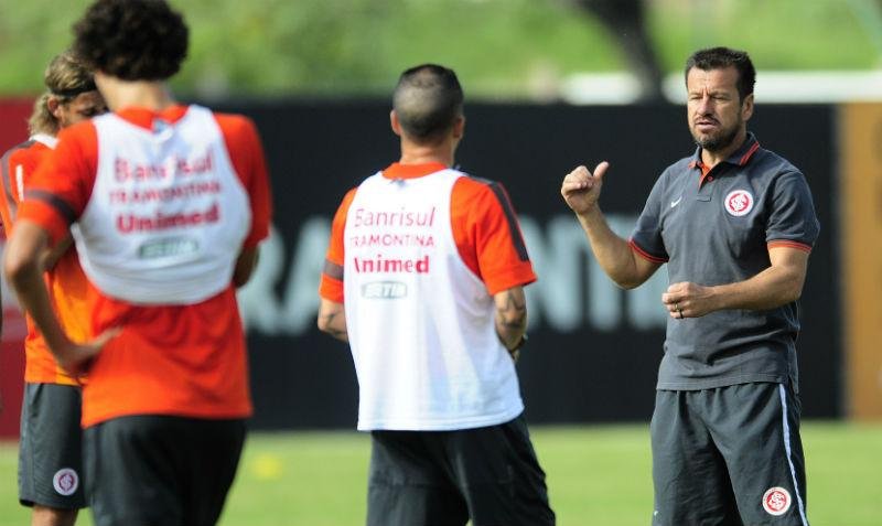 Dunga deve repetir escala&ccedil;&atilde;o vitoriosa contra Ponte Preta