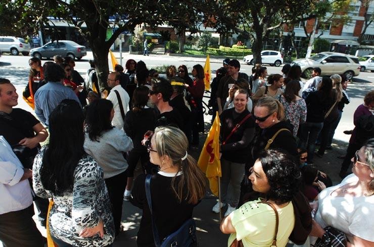 Professores da rede estadual est&atilde;o em greve desde a semana passada