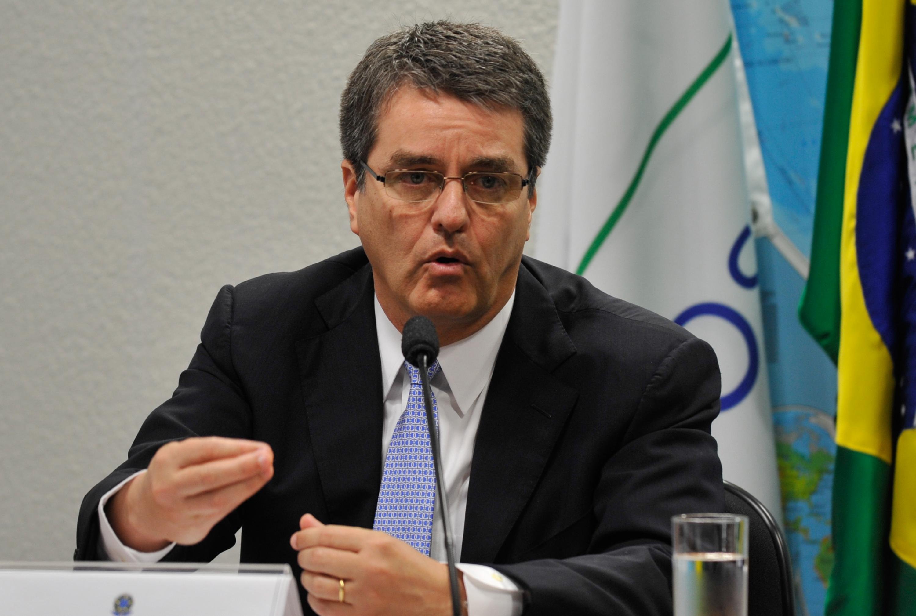 Roberto Carvalho de Azev&ecirc;do tomar&aacute; posse nesta segunda-feira