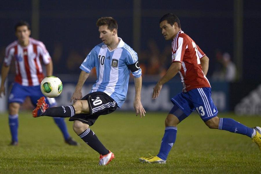 Messi faz dois e garante a Argentina na Copa do Mundo em 2014