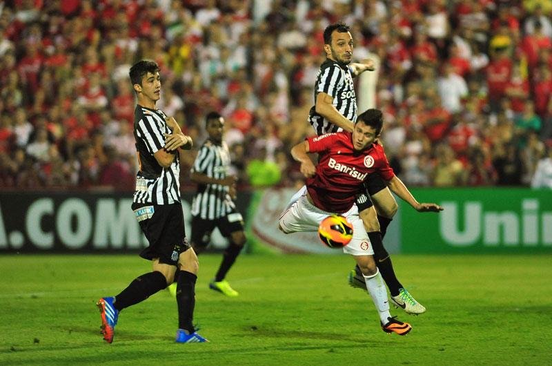 Com tempo curto, Inter esquece derrota para pontuar contra Vit&oacute;ria