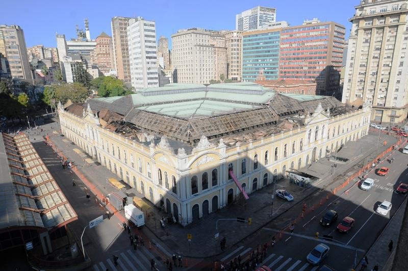 Contrato para recome&ccedil;o das obras deve ser assinado na pr&oacute;xima semana