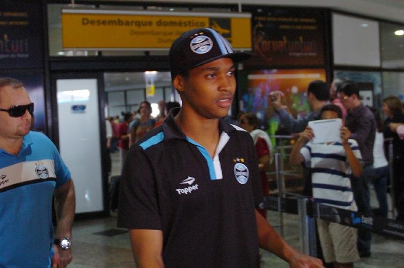 Jogador de 20 anos fez primeiro jogo no Brasileiro