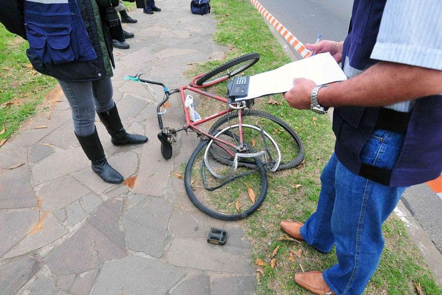 Ciclista morre atropelado na zona Norte de Porto Alegre