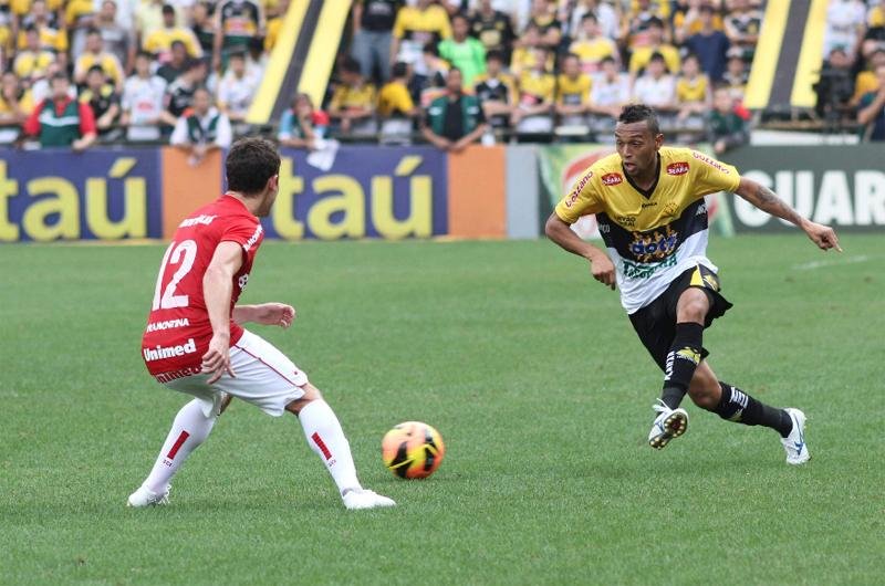 Meia teve boa atua&ccedil;&atilde;o na partida