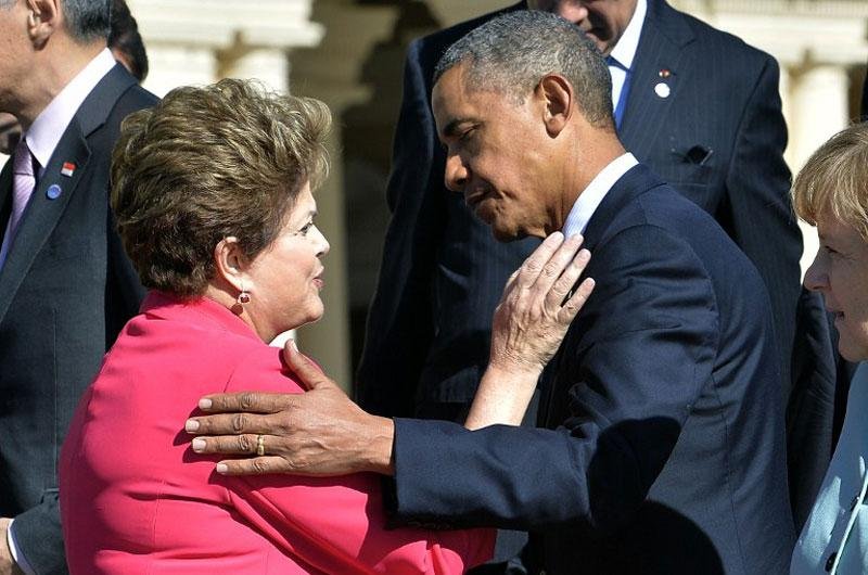 Dilma anuncia adiamento de viagem aos Estados Unidos