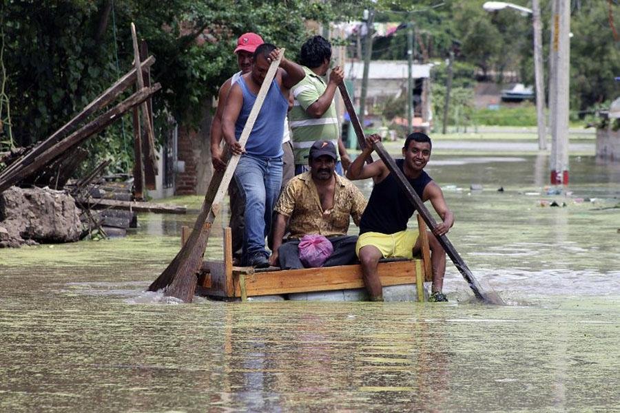 Tempestade e furac&atilde;o causam 47 mortes no M&eacute;xico