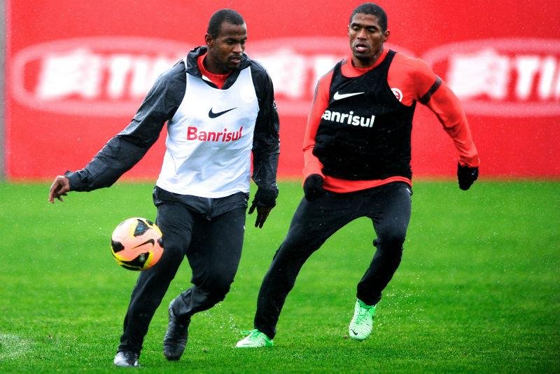 Volante Airton recuperou lugar no time titular