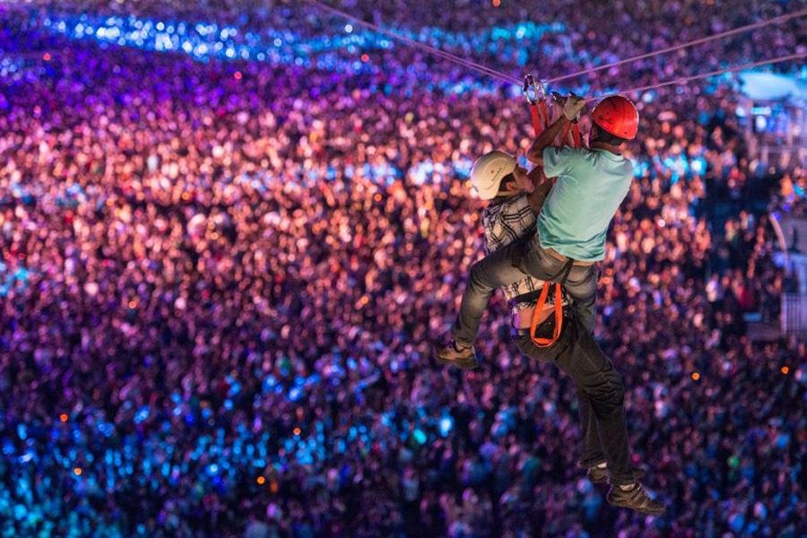Namorado pediu a m&atilde;o em plena tirolesa, com Cidade do Rock como testemunha