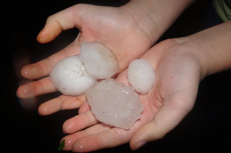 Pedras de granizo atingiram ao menos 16 munic&iacute;pios ga&uacute;chos