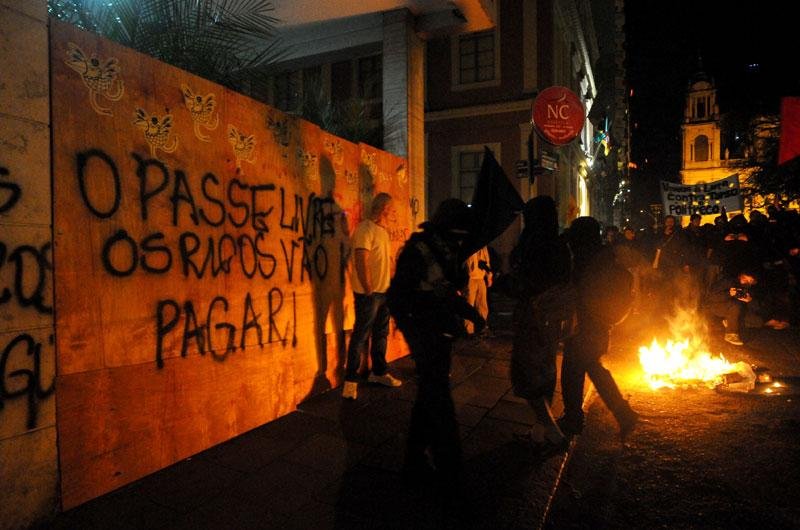 Protesto ocorreu nesta quinta-feira