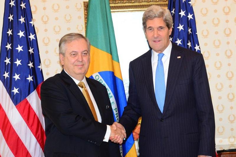 Chanceler Luis Figueiredo encontrou John Kerry para cobrar explica&ccedil;&otilde;es em Nova Iorque