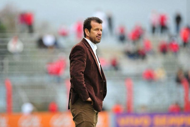 Dunga estaria isolado no vesti&aacute;rio do Inter